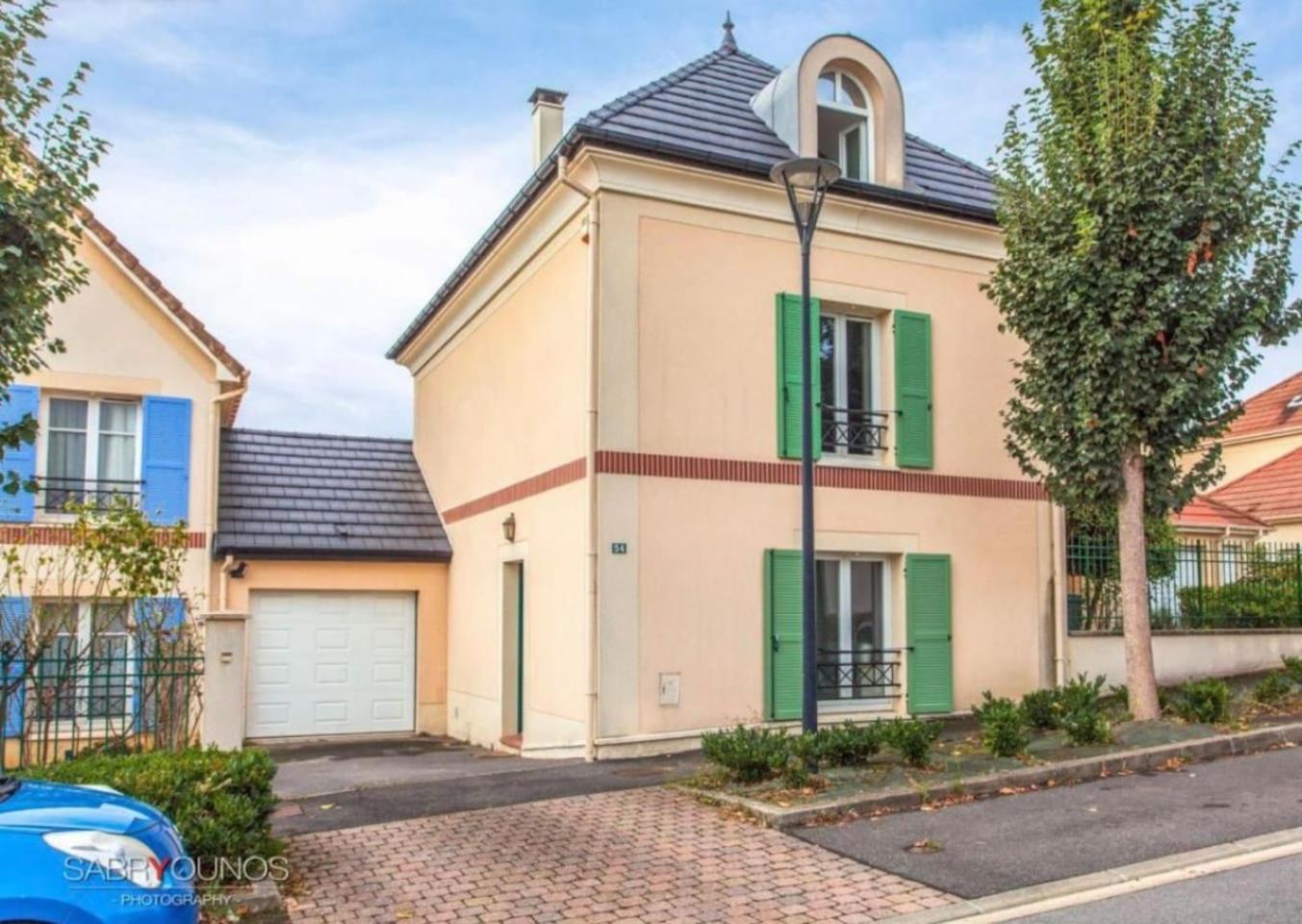 Family Disney House Magny-le-Hongre Exterior photo